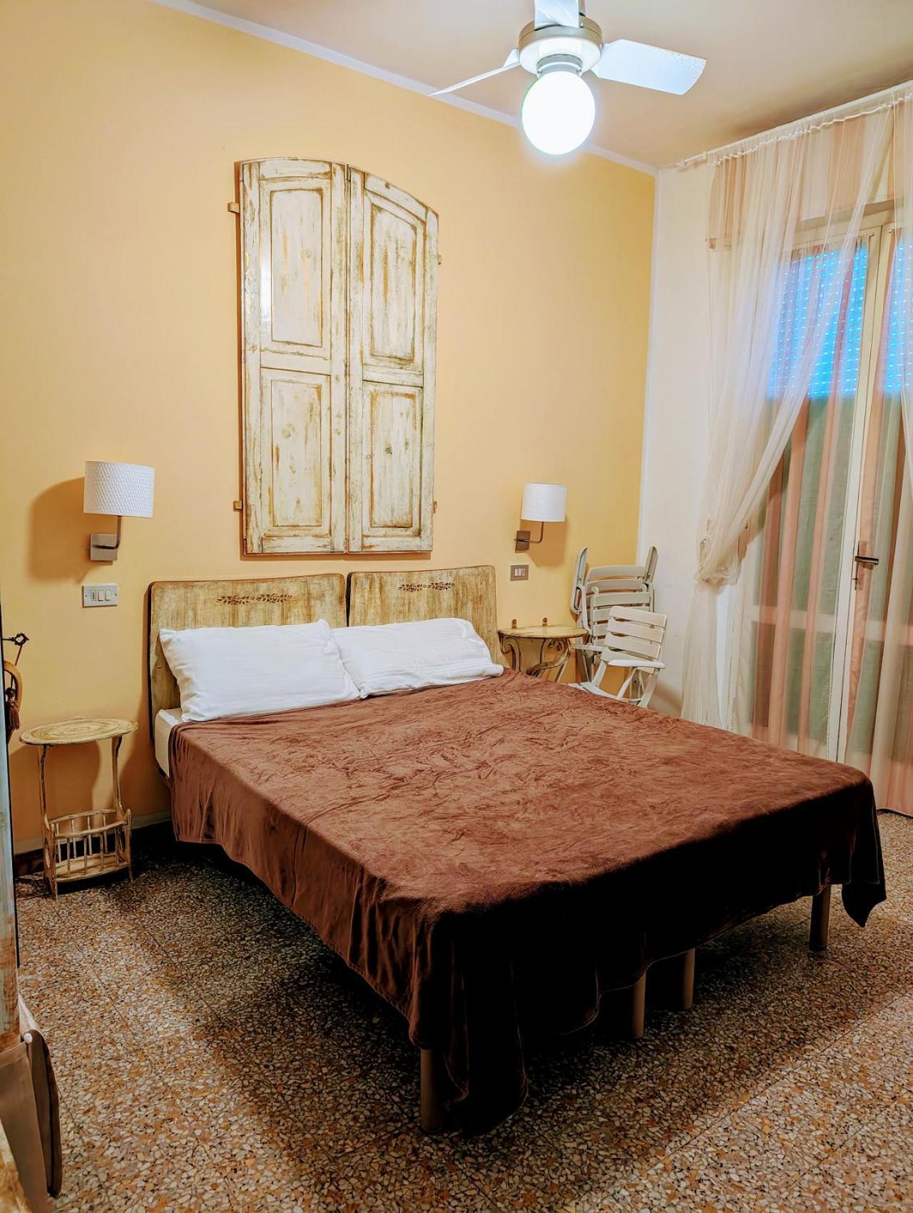 Villa Antonietta Rooms & Coffee เชเซนาติโก ภายนอก รูปภาพ