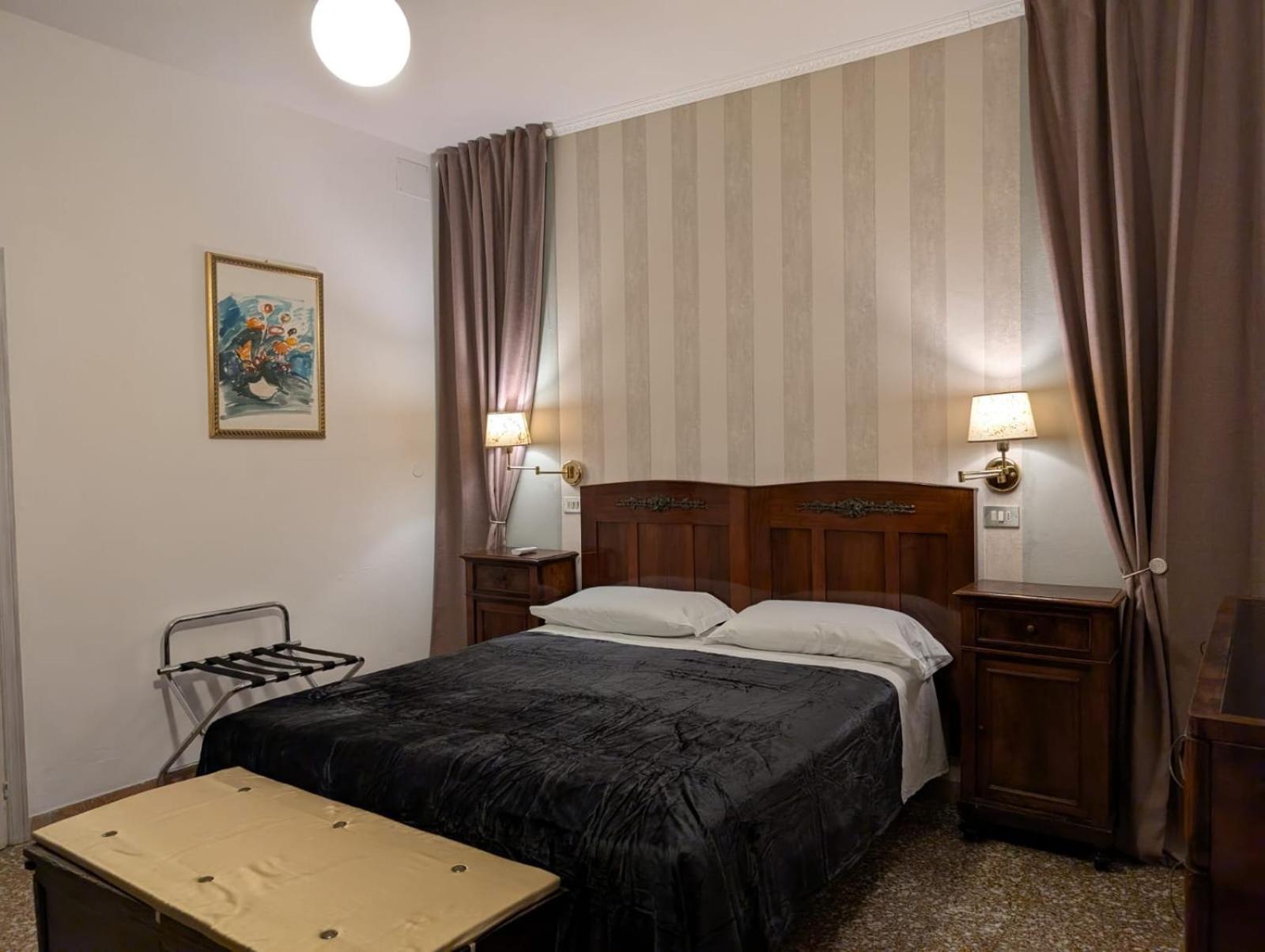 Villa Antonietta Rooms & Coffee เชเซนาติโก ภายนอก รูปภาพ